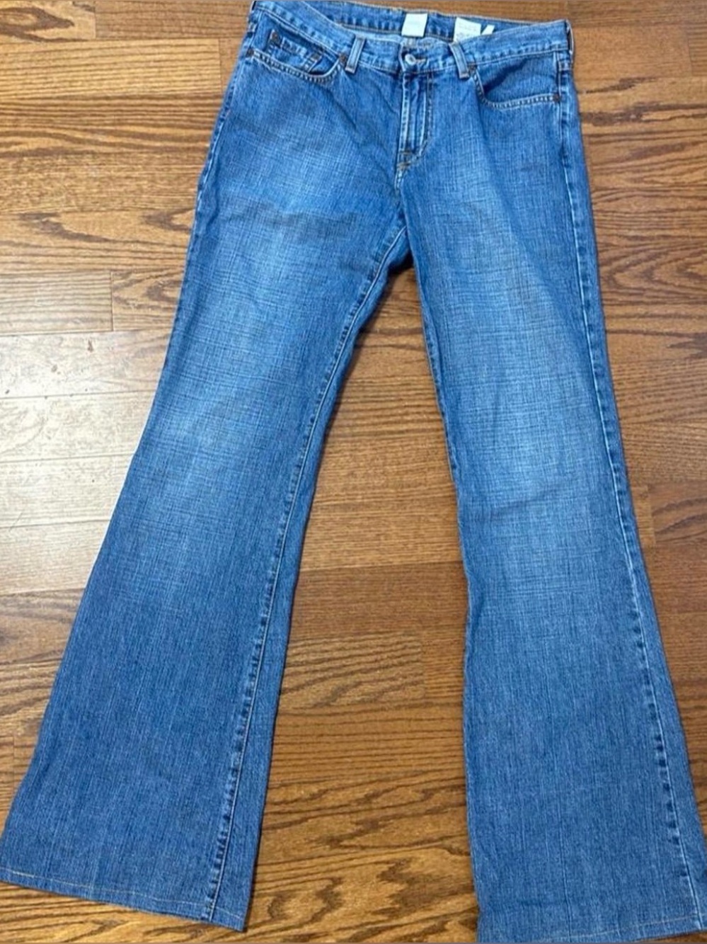 Vintage Lucky Brand Dungarees Low Rise Flare Jeans Made in USA 10/30 X-Long